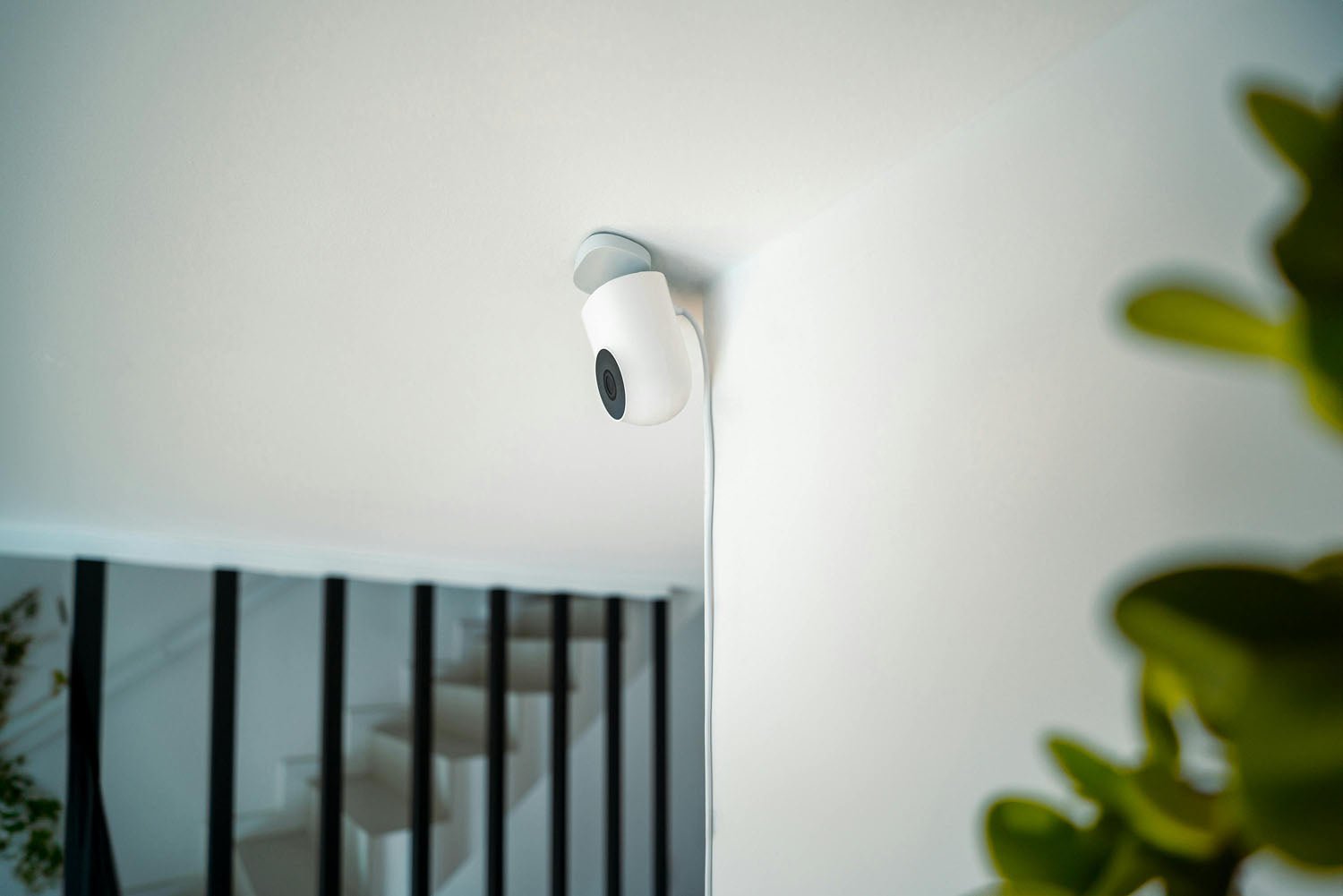 The Difference Between CCTV and Home Security Cameras: A Comprehensive Guide - InStock