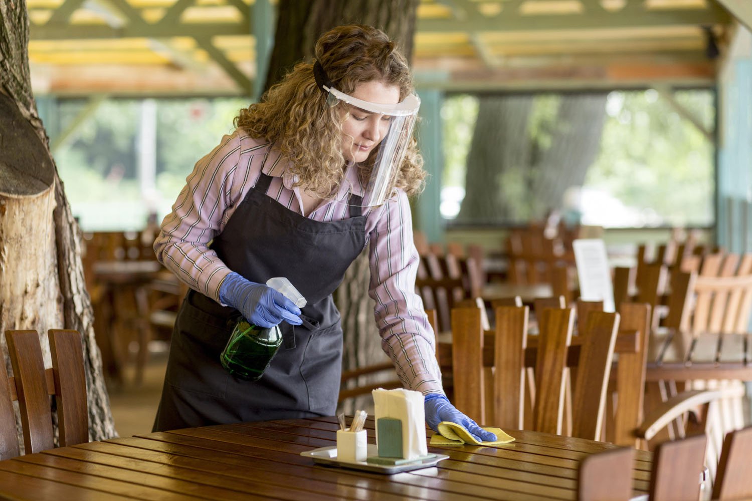 What is the best solution for cleaning outdoor furniture? - InStock