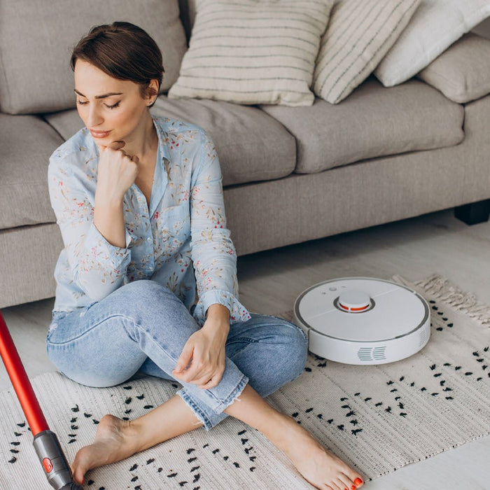 What is the difference between a carpet cleaner and a vacuum cleaner? - InStock