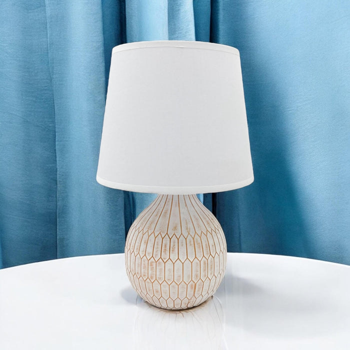 36X22X22CM TABLE LAMP 9" SHADE