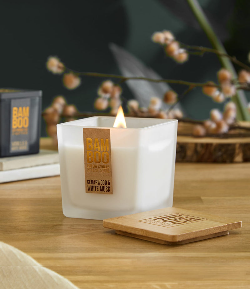 Bamboo Cedarwood & White Musk Large Soy Candle  - 40 Hours Burn - Crackling Wick