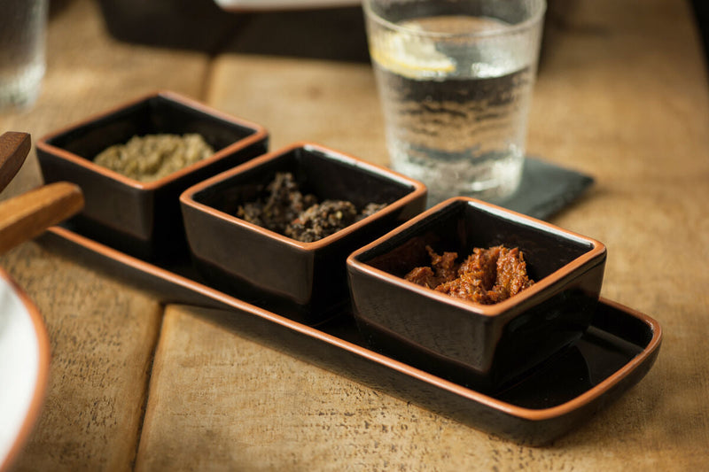 Terracotta Set of 3 Dip Bowls with Tray in Black | Calisto