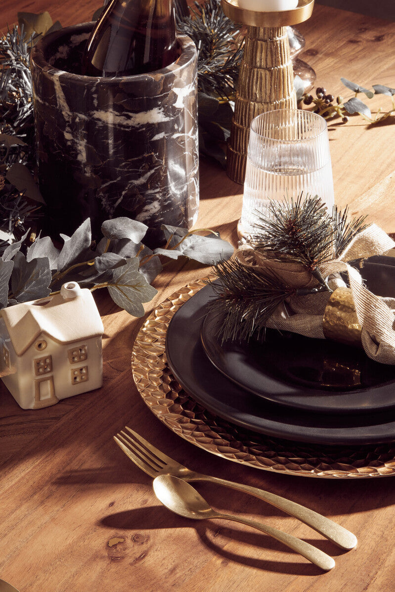 Black Stoneware Dinner Plate | Hygge