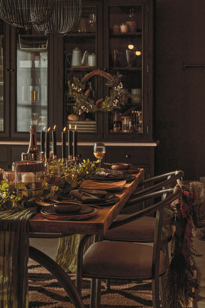 Black Stoneware Dinner Plate | Hygge