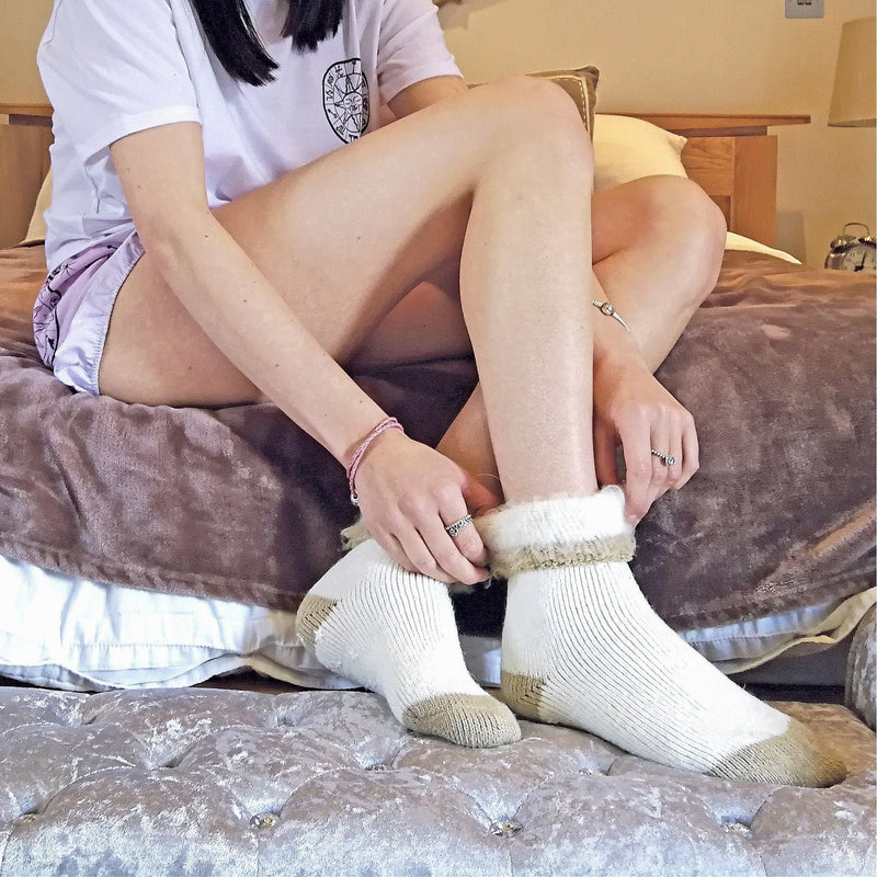 1 Pack Ladies Alpaca Wool Slipper Bed Socks with Star Grips