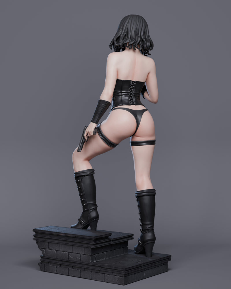 Selene Figurine Figurine