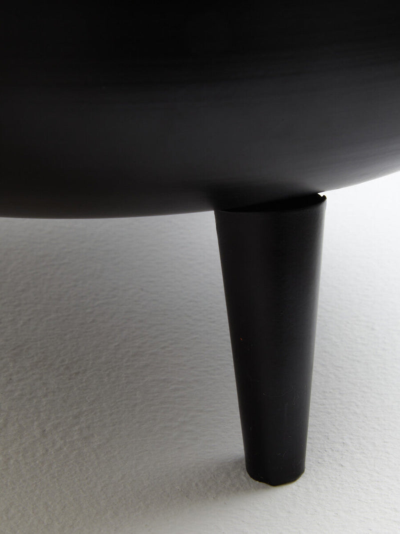 Black Planter | Alina