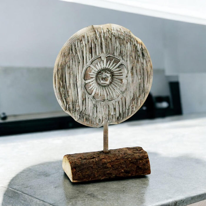 MED WOODEN FLOWER ON STAND 23cm D