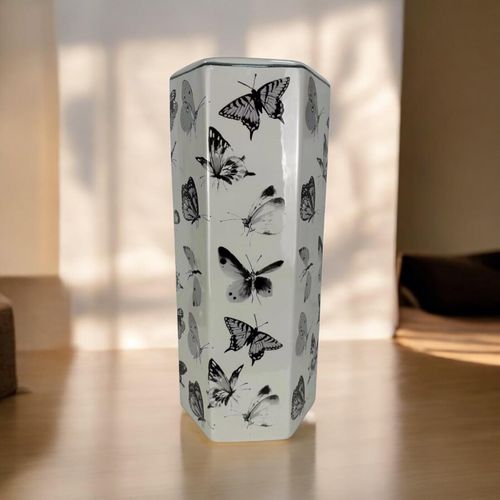 18" UMBRELLA STAND - InStock