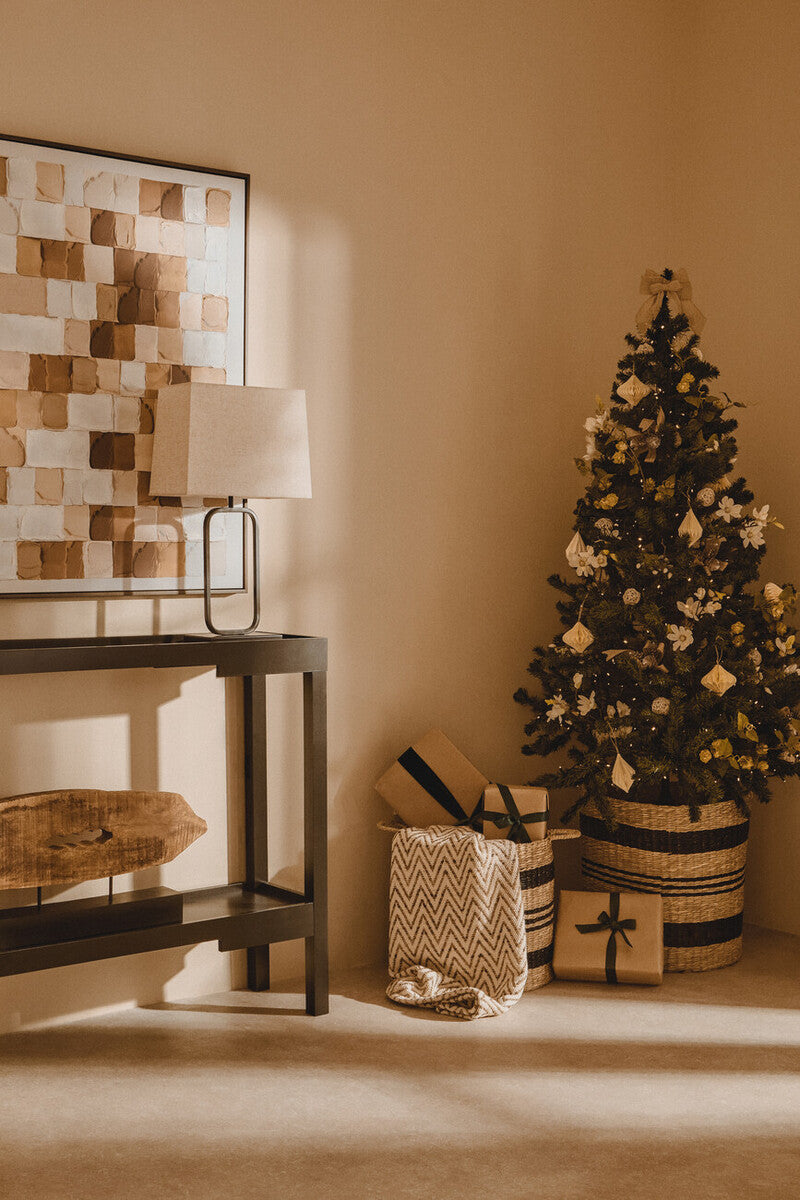 Arles Set of 2 Seagrass Baskets with Black Stripes.