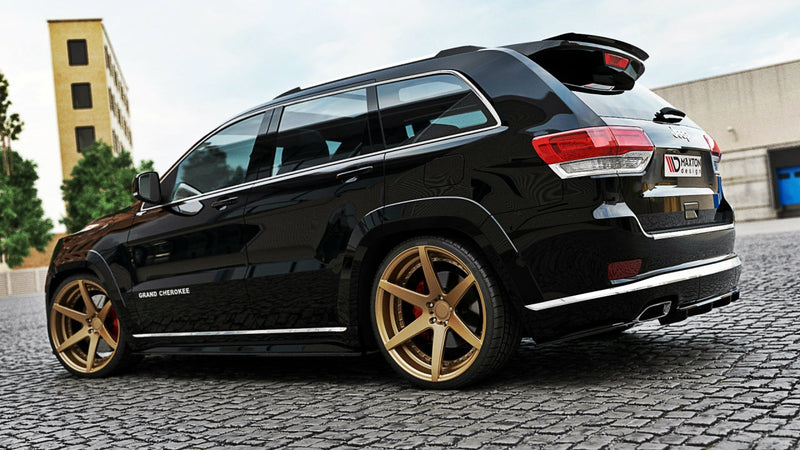 Maxton Design - CENTRAL REAR SPLITTER WITH VERTICAL BAR JEEP GRAND CHEROKEE WK2 SUMMIT (FACELIFT) (2013-2017)