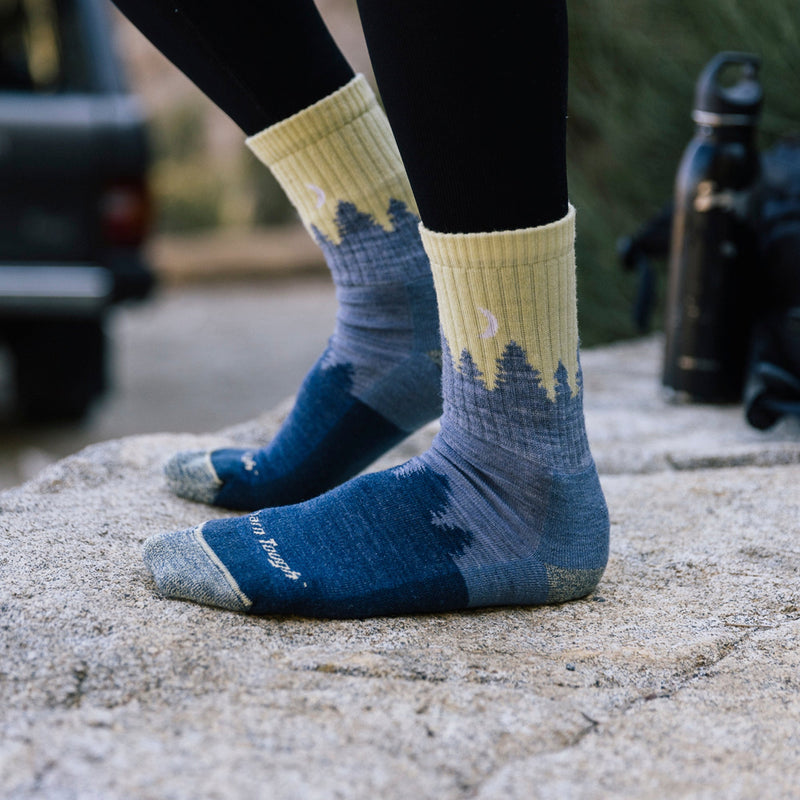 Ladies Micro Crew Midweight Hiking Merino Wool Seamless Socks