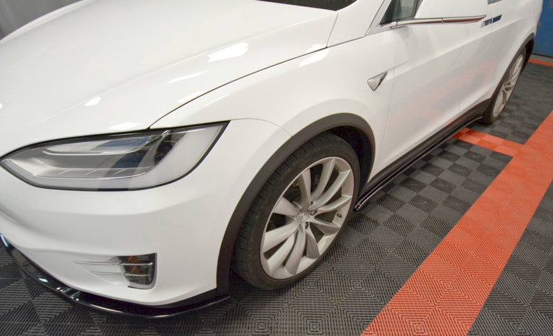 Maxton Design - SIDE SKIRTS DIFFUSERS V.1 TESLA MODEL X (2015-)