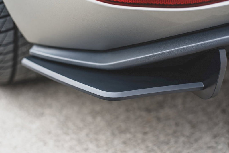 Maxton Design - STREET PRO REAR SIDE SPLITTERS V.1 VW GOLF MK7 GTI