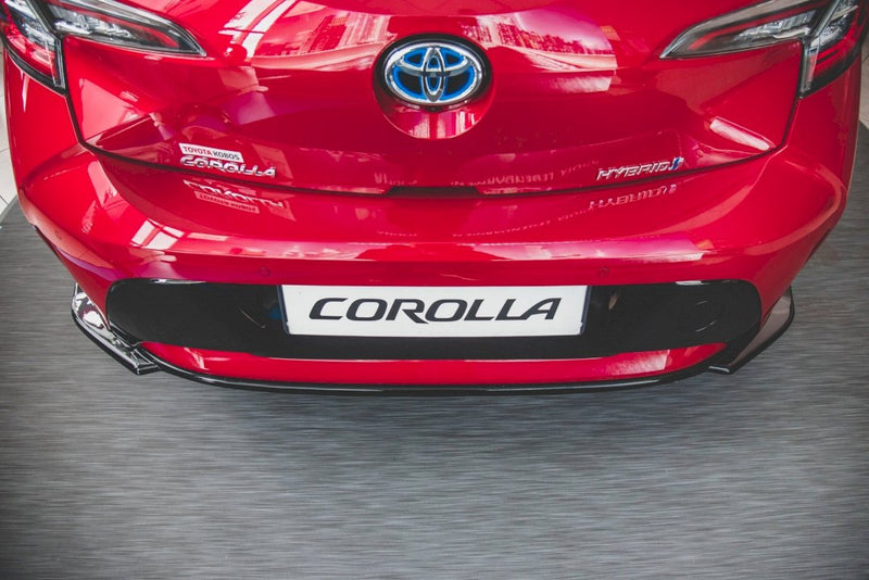 Maxton Design - CENTRAL REAR SPLITTER TOYOTA COROLLA MK12 HATCHBACK (2019-)