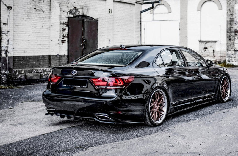 Maxton Design - CENTRAL REAR SPLITTER (W/ VERTICAL BARS) LEXUS LS MK4 FACELIFT (2012-2017)