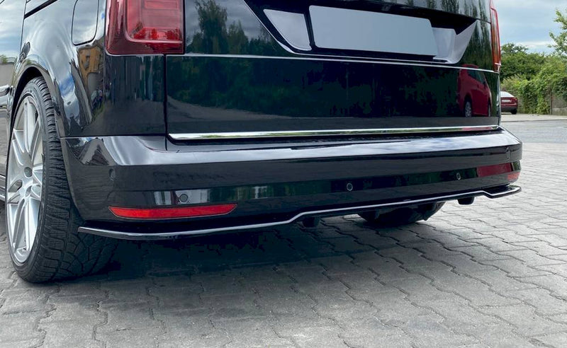Maxton Design - CENTRAL REAR SPLITTER (W/ VERTICAL BARS) VOLKSWAGEN CADDY MK4 (2015-2020)