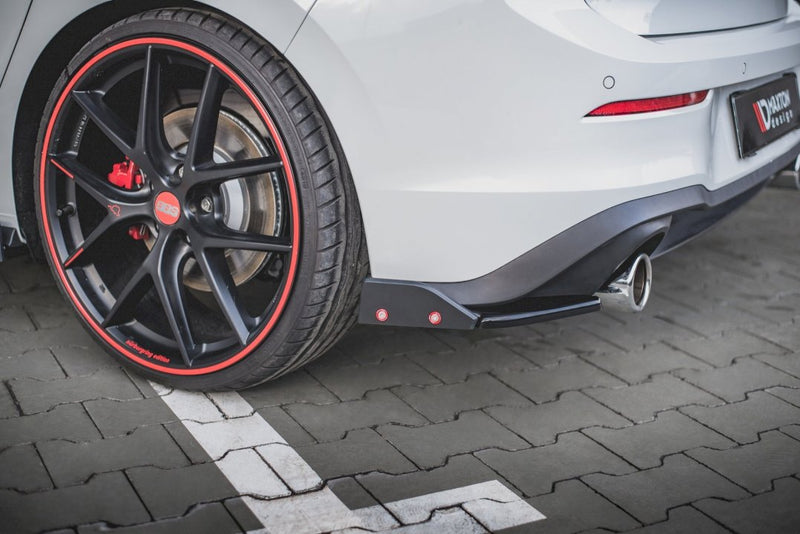 Maxton Design - REAR SIDE SPLITTERS V.2 + FLAPS VOLKSWAGEN GOLF GTI / GTE MK8