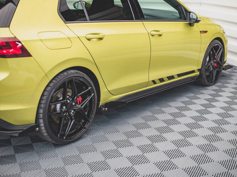 Maxton Design - STREET PRO SIDE SKIRTS DIFFUSERS + FLAPS VOLKSWAGEN GOLF GTI / GTE / GTI CLUBSPORT / R-LINE MK8