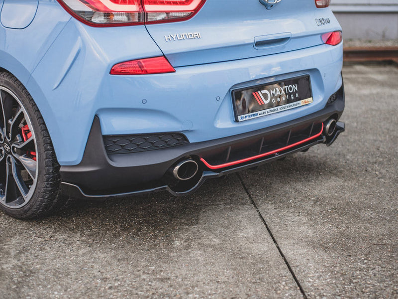 Maxton Design - CENTRAL REAR SPLITTER (WITH VERTICAL BARS) HYUNDAI I30 N MK3 HATCHBACK (2017-2020)