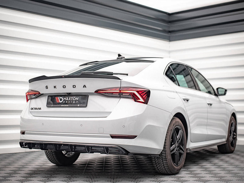 Maxton Design - CENTRAL REAR SPLITTER (VERTICAL BARS) SKODA OCTAVIA MK4 (2019-)