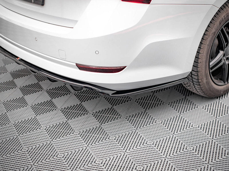 Maxton Design - CENTRAL REAR SPLITTER (VERTICAL BARS) SKODA OCTAVIA MK4 (2019-)