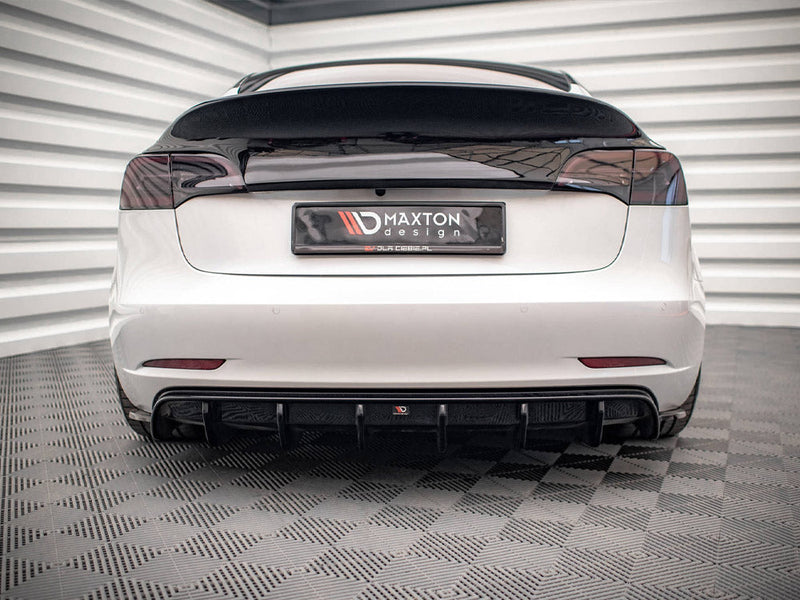 Maxton Design - REAR VALANCE V.2 TESLA MODEL 3 (2017-2023)