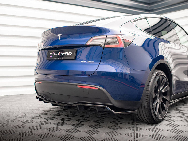Maxton Design - CENTRAL REAR SPLITTER (VERTICAL BARS) TESLA MODEL Y