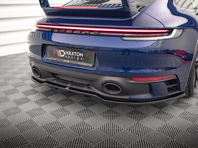 Maxton Design - CENTRAL REAR SPLITTER V.1 (VERTICAL BARS) PORSCHE 911 CARRERA AERO 992