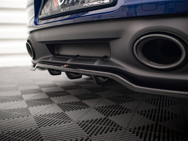 Maxton Design - CENTRAL REAR SPLITTER V.1 (VERTICAL BARS) PORSCHE 911 CARRERA AERO 992