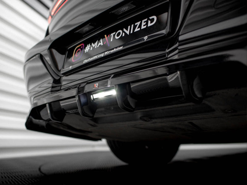 Maxton Design - CENTRAL REAR SPLITTER (VERTICAL BARS) BMW 7 M-PACK G70