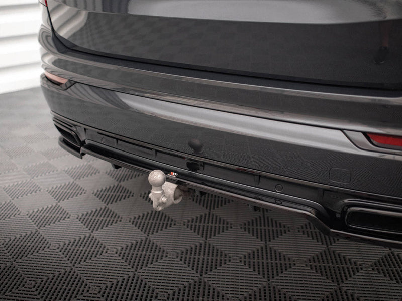 Maxton Design - CENTRAL REAR SPLITTER (VERTICAL BARS) VOLVO XC90 R-DESIGN MK2 FACELIFT