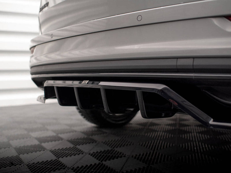 Maxton Design - CENTRAL REAR SPLITTER (VERTICAL BARS) SKODA KAROQ SPORTLINE MK1 FACELIFT