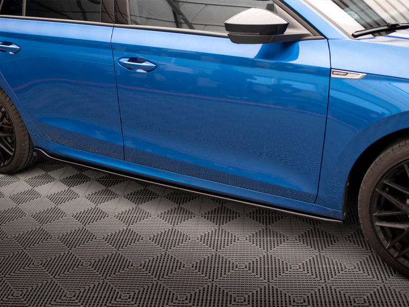 Maxton Design - SIDE SKIRTS SPLITTERS V1 SKODA OCTAVIA MK4 (2019-2024)