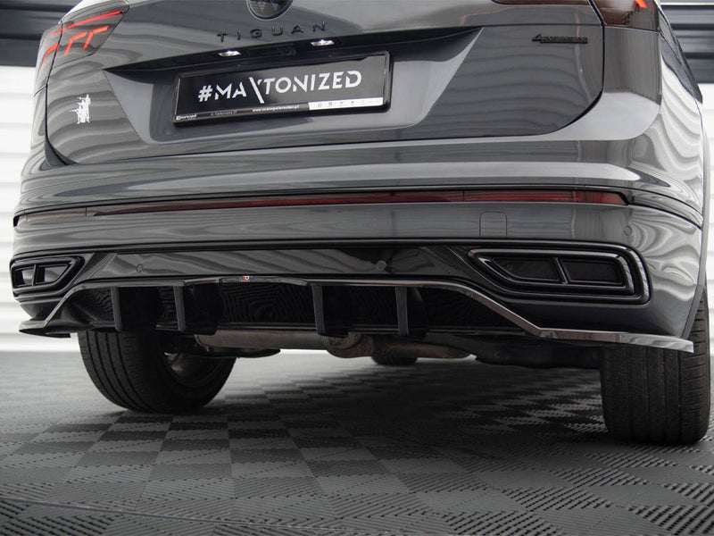 Maxton Design - Central Rear Splitter (Vertical Bars) Volkswagen Tiguan R-Line Mk2 Facelift