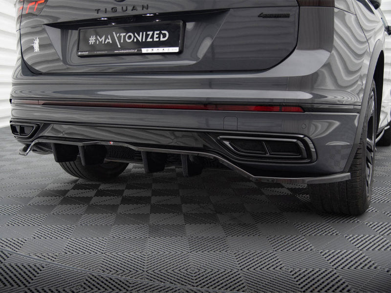Maxton Design - Central Rear Splitter (Vertical Bars) Volkswagen Tiguan R-Line Mk2 Facelift