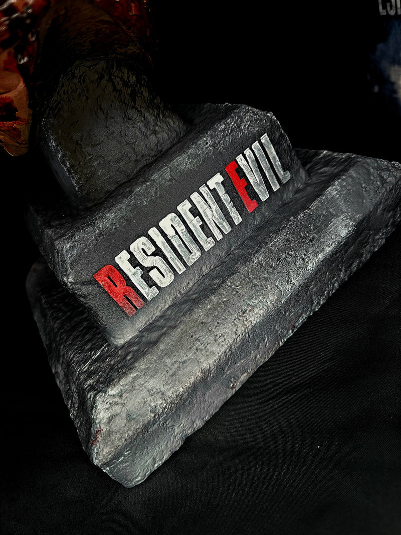 Resident Evil 2 HUGE Scale Licker Bust