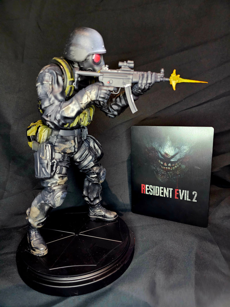 Hunk Resident Evil 2 1/6 Figure with removable muzzle flash