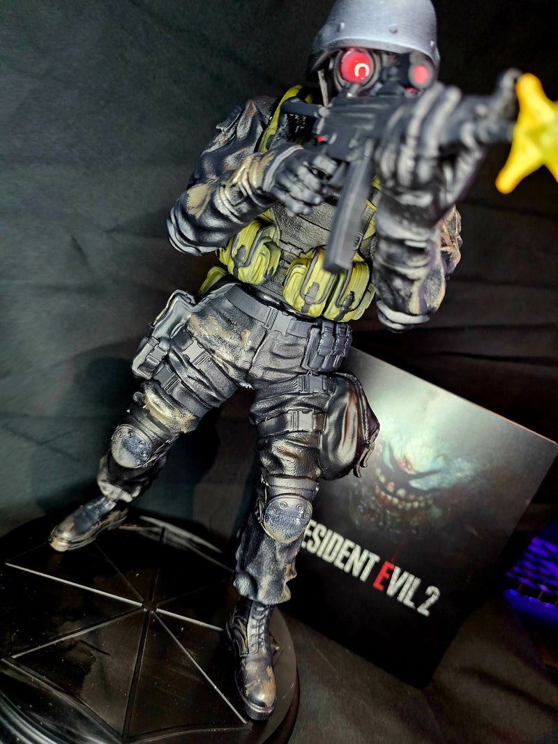 Hunk Resident Evil 2 1/6 Figure with removable muzzle flash