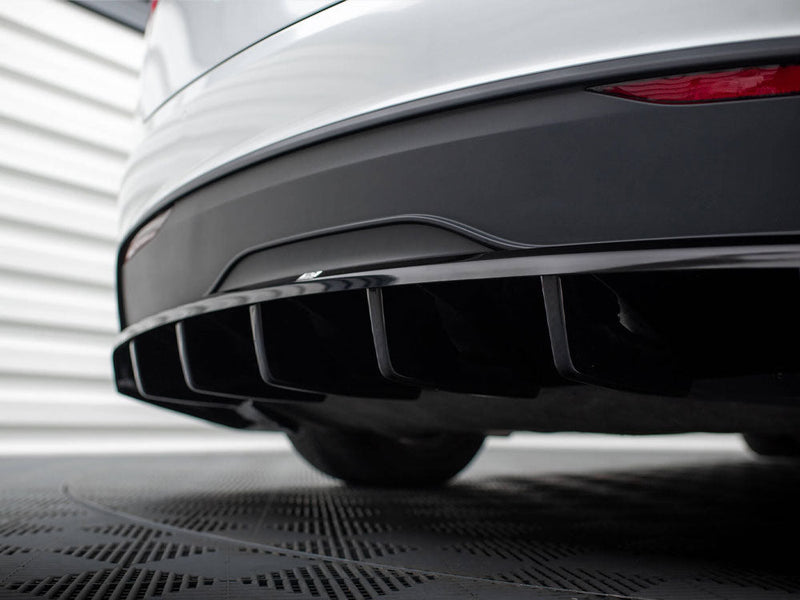 Maxton Design - CENTRAL REAR SPLITTER (VERTICAL BARS) TESLA MODEL X MK1 FACELIFT