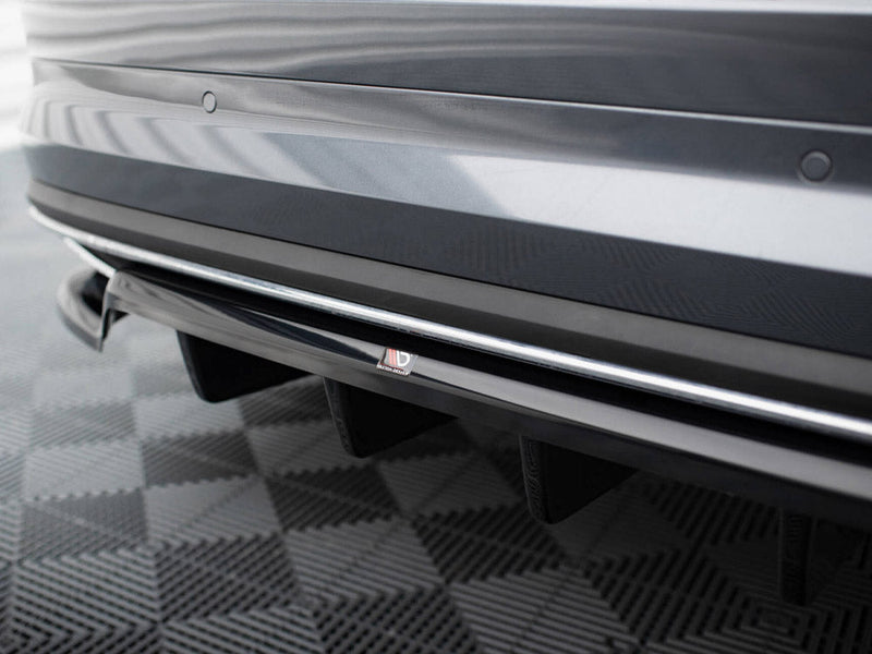 Maxton Design - CENTRAL REAR SPLITTER (VERTICAL BARS) SKODA KODIAQ SPORTLINE MK1 FACELIFT