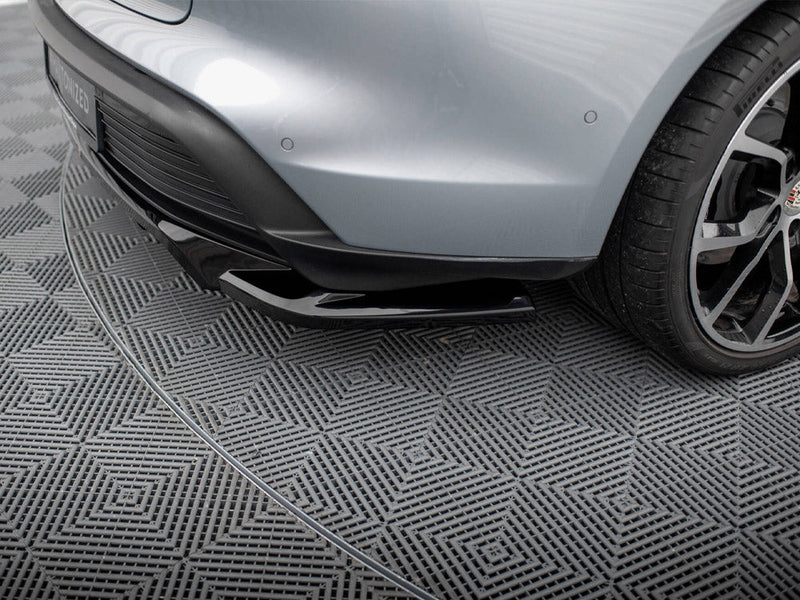 Maxton Design - CENTRAL REAR SPLITTER (VERTICAL BARS) PORSCHE TAYCAN / TAYCAN 4 / TAYCAN 4S / TAYCAN GTS MK1