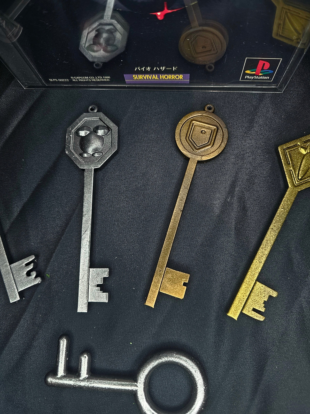 Resident Evil Mansion Keys (1996) (set of 5) 1:1 Prop Replica — InStock