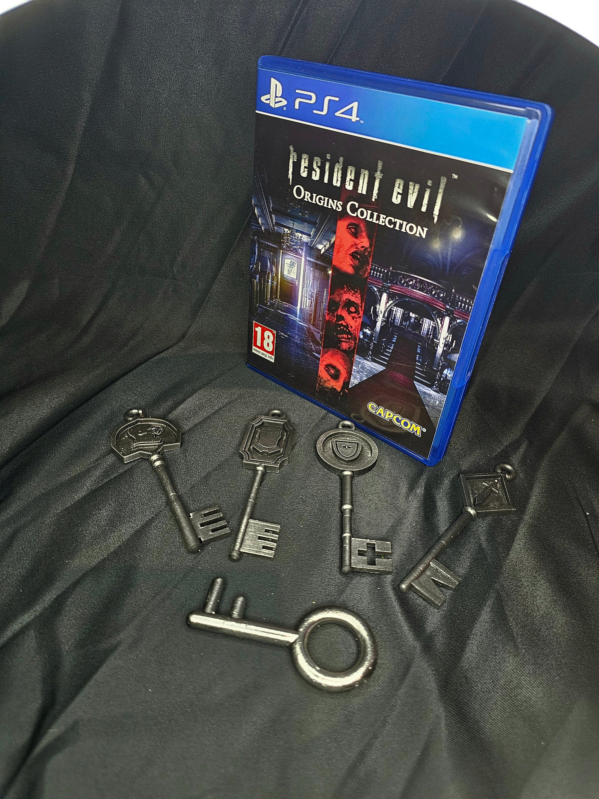 Resident Evil Mansion Keys (2002) (set of 5) 1:1 Prop Replica — InStock