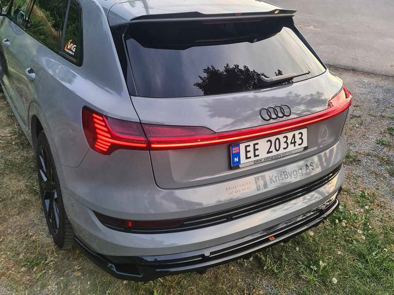 Maxton Design - CENTRAL REAR SPLITTER (VERTICAL BARS) AUDI E-TRON S-LINE