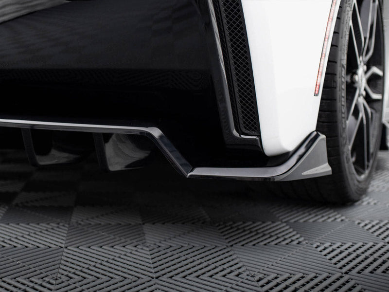Maxton Design - Central Rear Splitter (Vertical Bars) + Rear Side Splitters Chevrolet Corvette C7