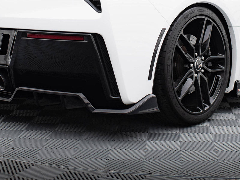 Maxton Design - Central Rear Splitter (Vertical Bars) + Rear Side Splitters Chevrolet Corvette C7