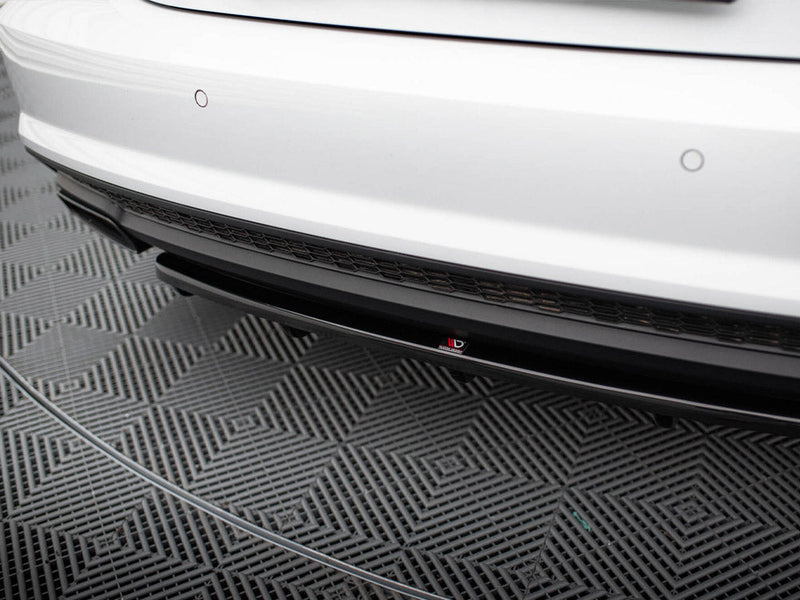 Maxton Design - CENTRAL REAR SPLITTER AUDI A7 S-LINE (FACELIFT) (WITH VERTICAL BARS) (2014-2018)