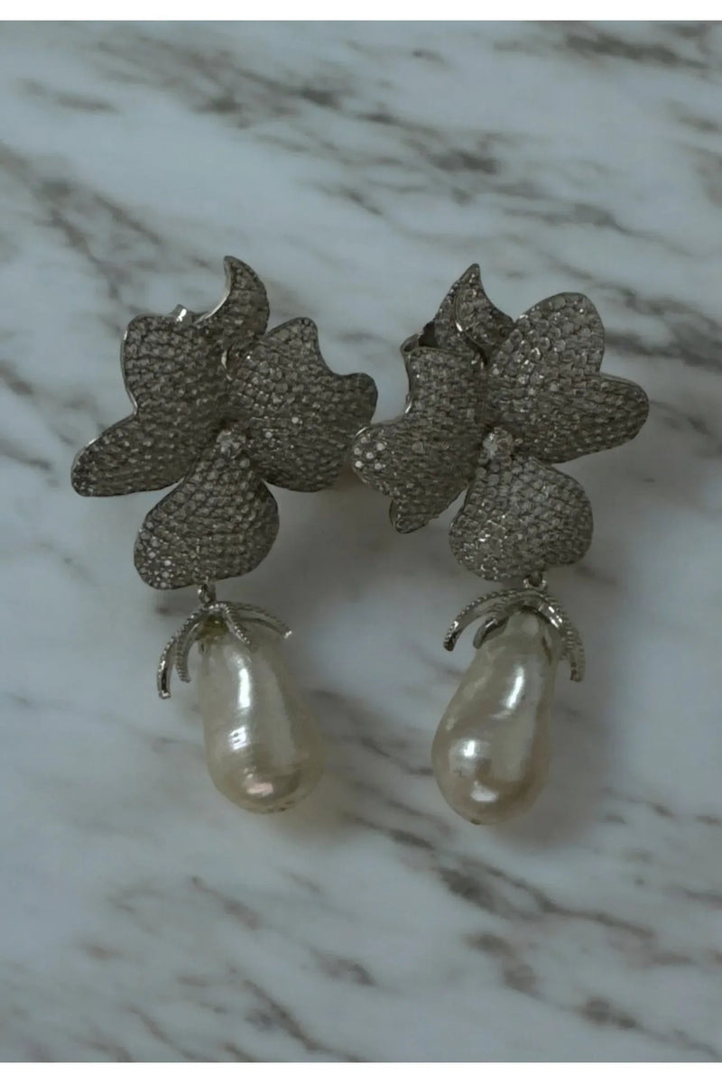 Baroque Pearl White Flower Drop Earring Silver