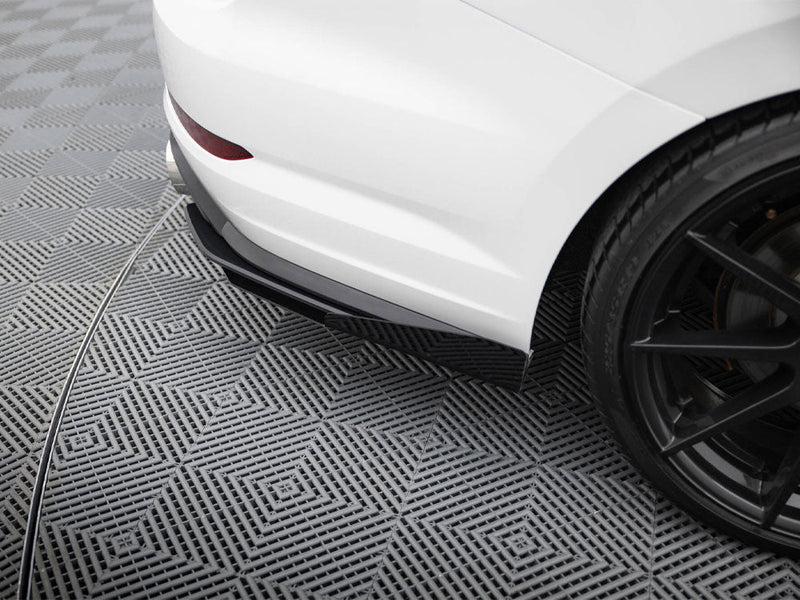 Maxton Design - Rear Side Flaps Volkswagen Jetta GLI Mk7